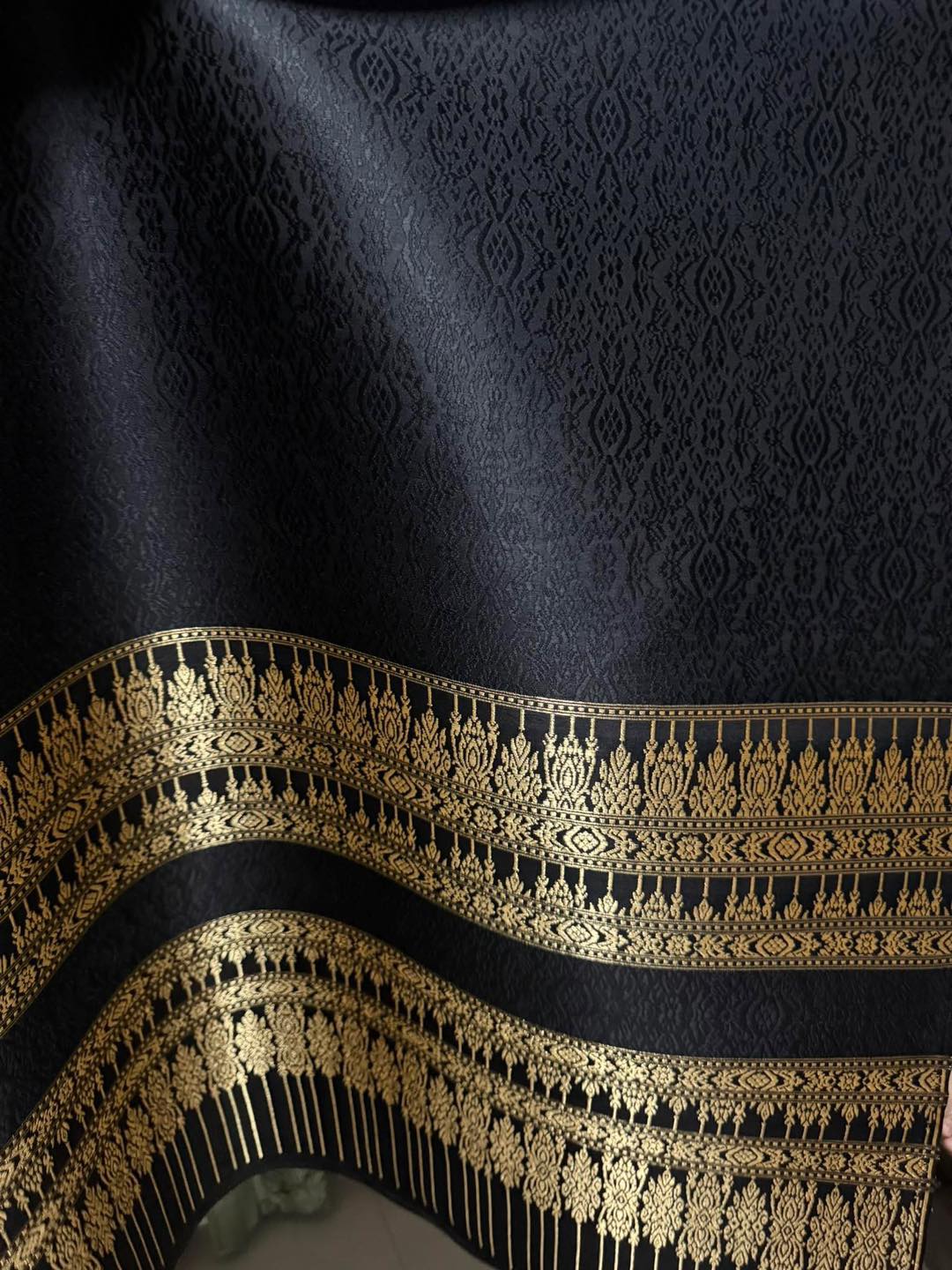 ผ้าไหมมัดหมี่