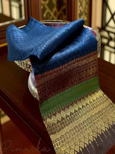 ผ้าไหมยกดอกเชิงทอง