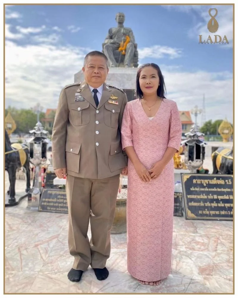 รีวิวลูกค้า ลดา ซิลค์ ชุดไทยผ้าไหม รูปที่ 11